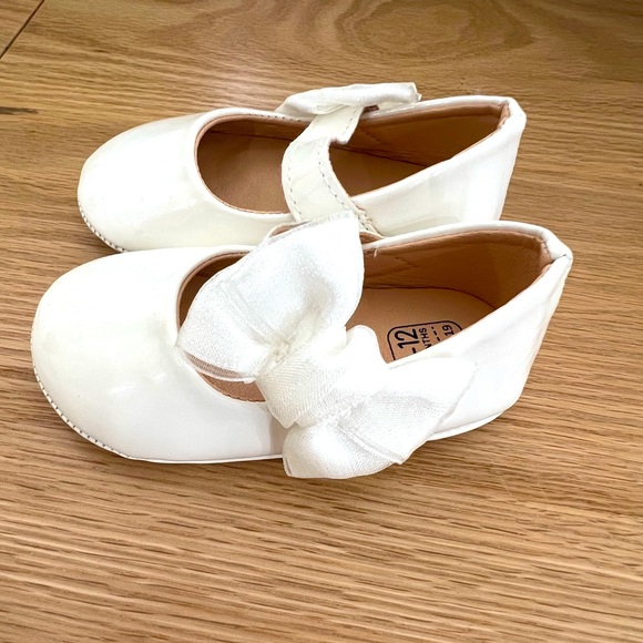 Meckior Infant Baby Girls Soft Sole 
Toddler white dress shoes 6-12 months - Picture 2 of 3